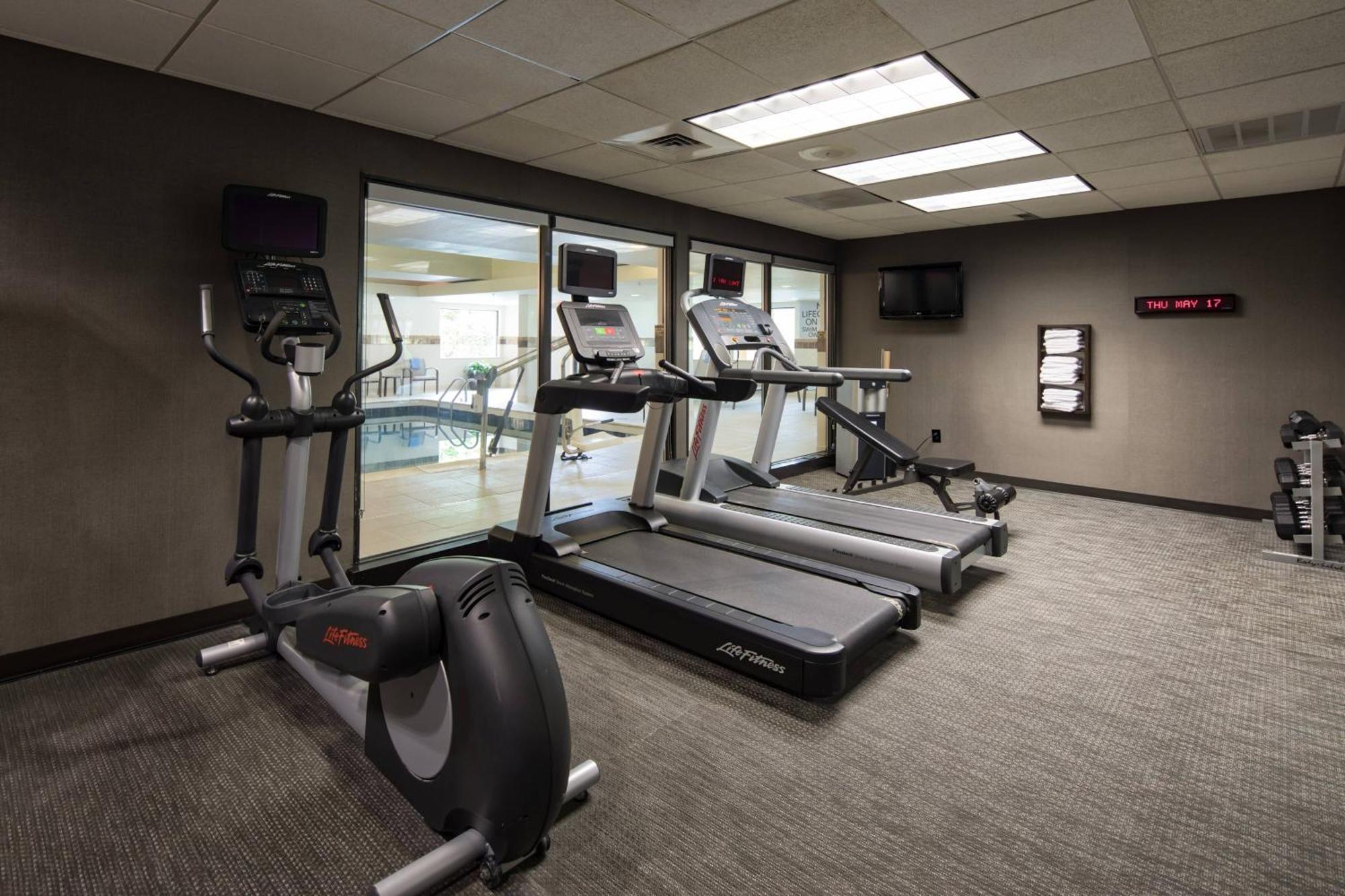 Courtyard By Marriott Rock Hill Hotel Ngoại thất bức ảnh