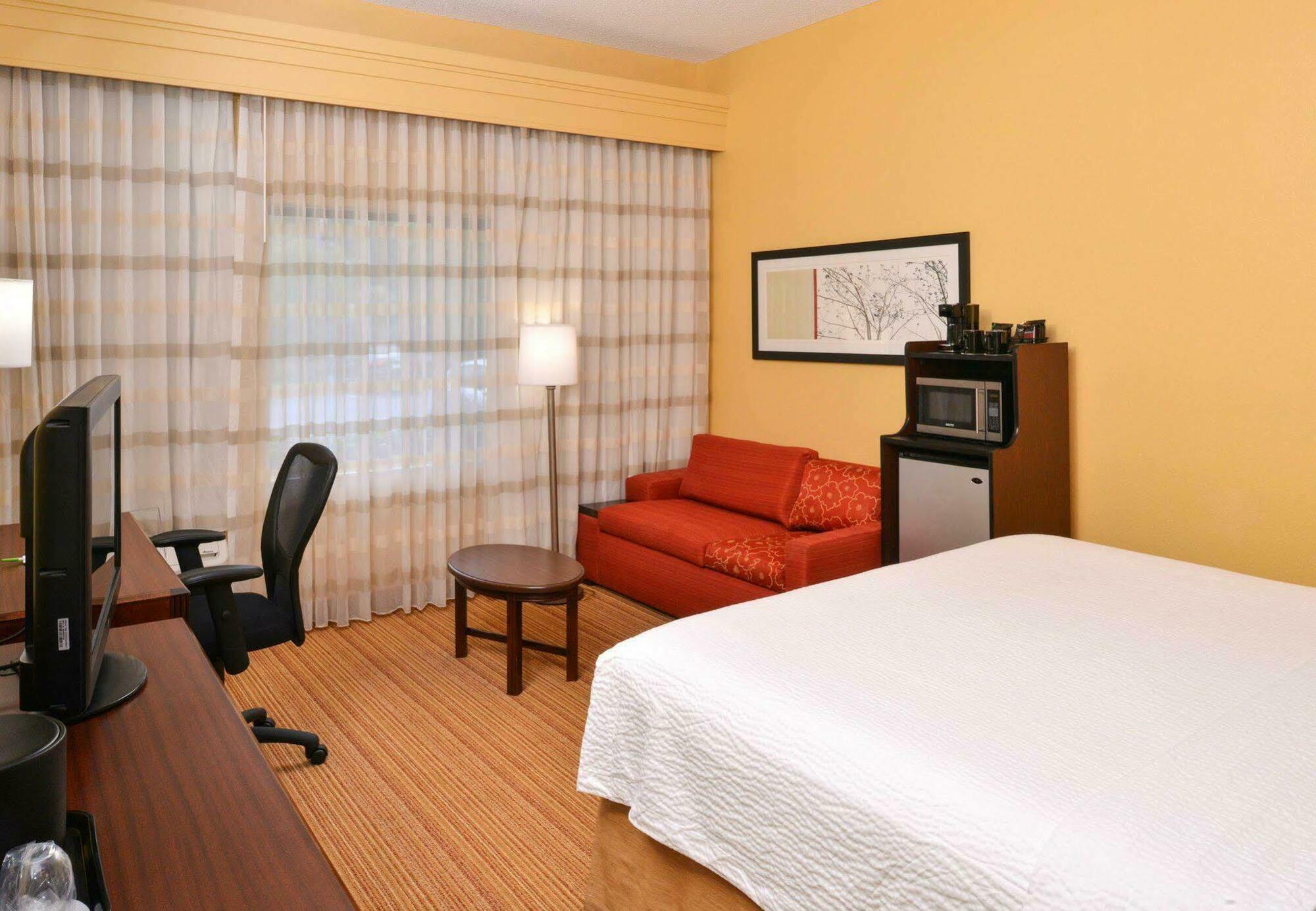 Courtyard By Marriott Rock Hill Hotel Ngoại thất bức ảnh