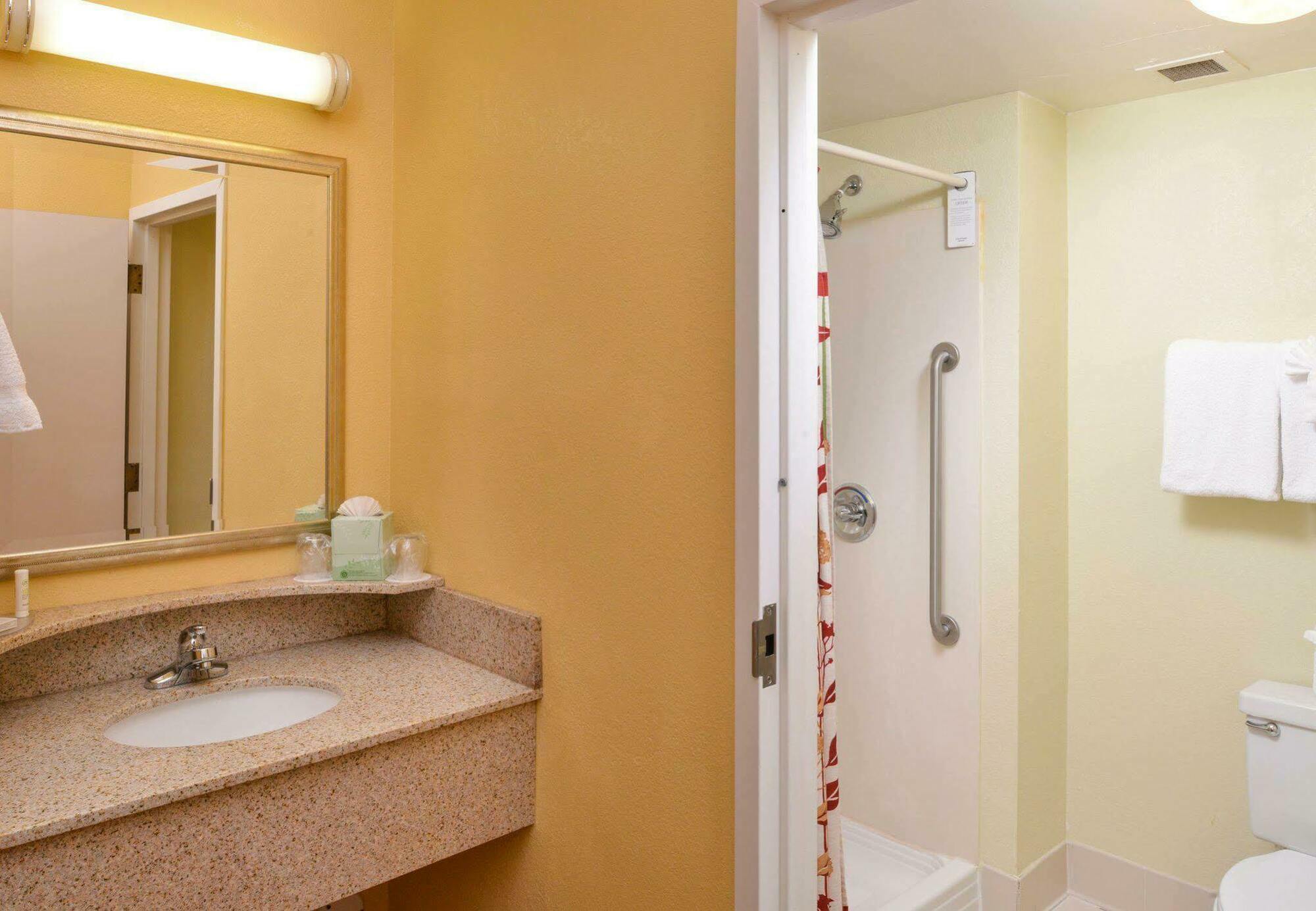 Courtyard By Marriott Rock Hill Hotel Ngoại thất bức ảnh